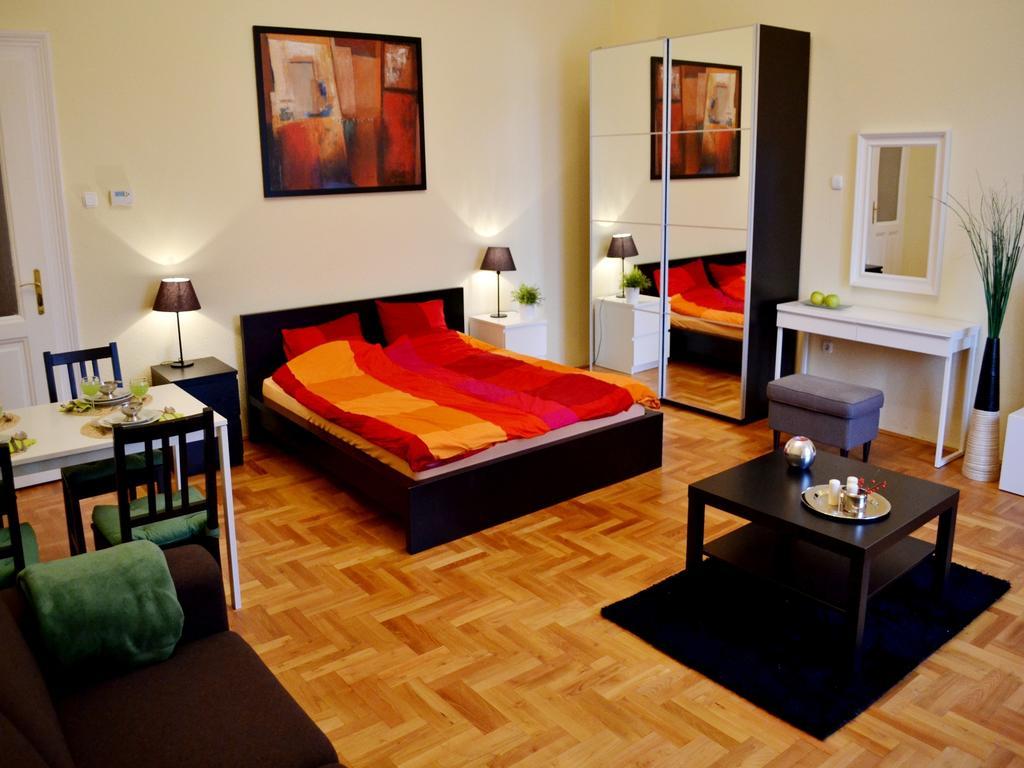 Caesar Apartman Budapest Chambre photo