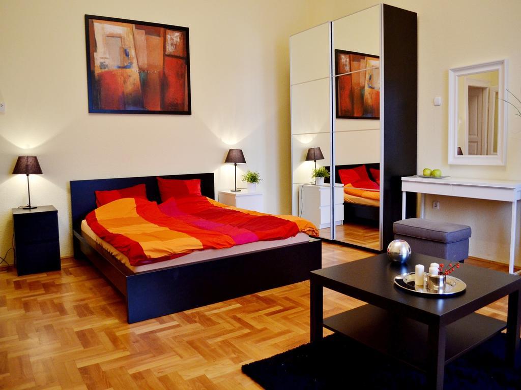 Caesar Apartman Budapest Chambre photo