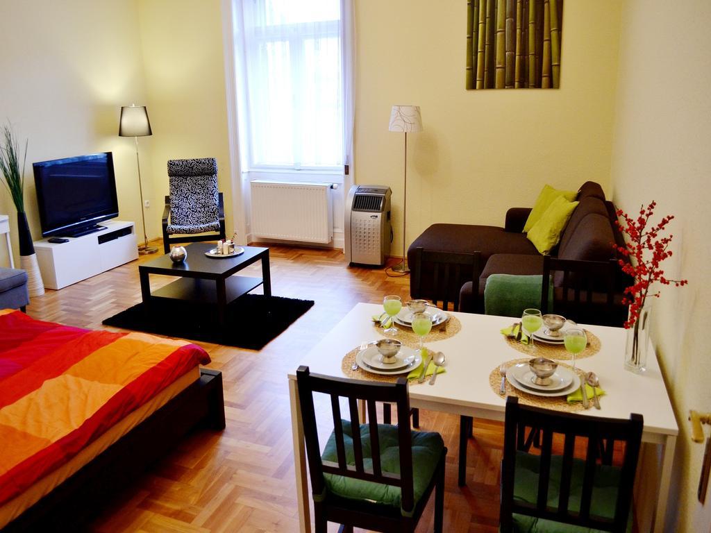 Caesar Apartman Budapest Chambre photo